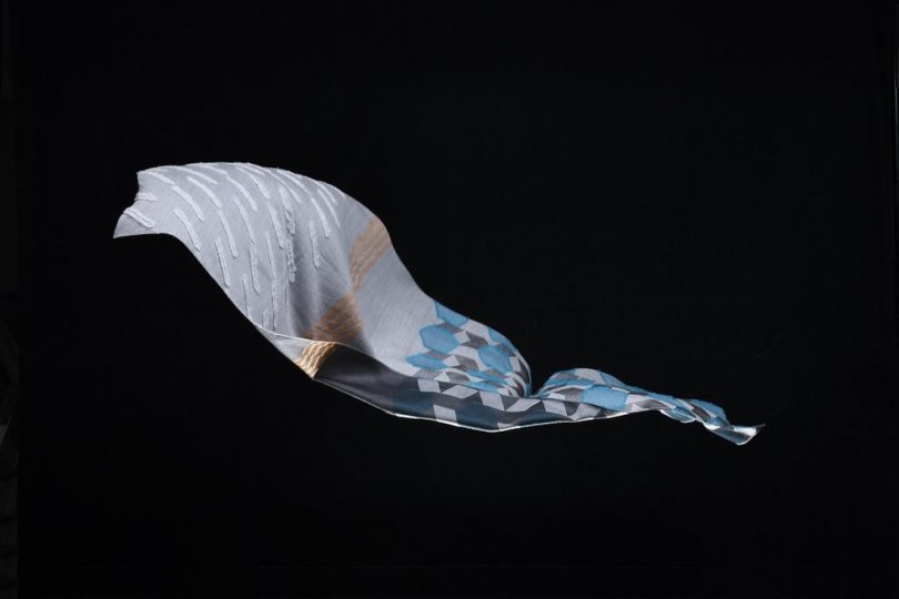 WOOL SCARF