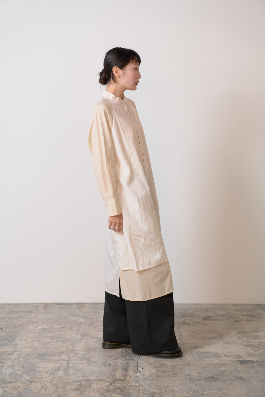 TWIN BUTTON- シャツワンピース col:ベージュ – POLS TWIN BUTTON- シャツワンピース col:ベージュ – POLS