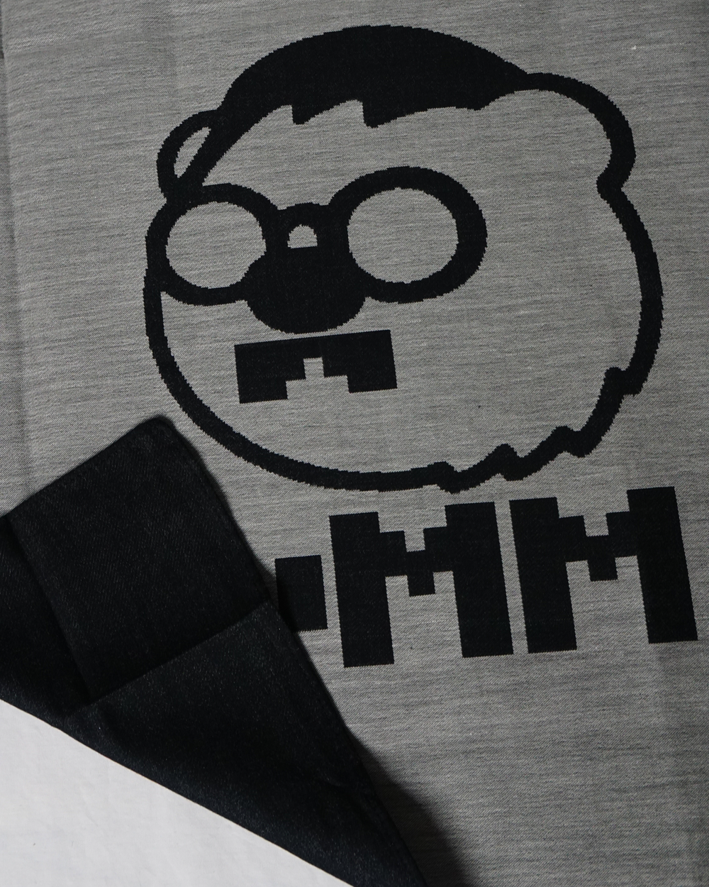 KUMA HIGE BIG ジャカードアートファブリック　col:ブラック