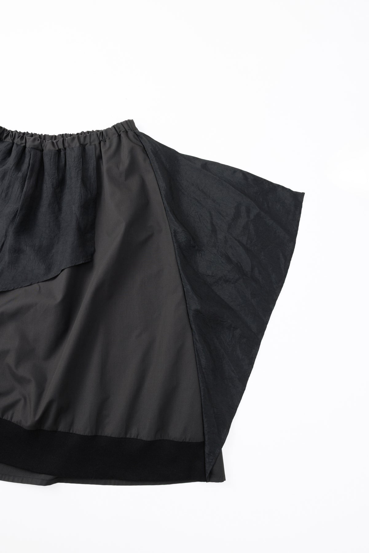 スカート レディース （黒）異素材合わせのミックスベールミディアムスカート 黒）異素材合わせのミックスベールミディアムスカートを使った人気