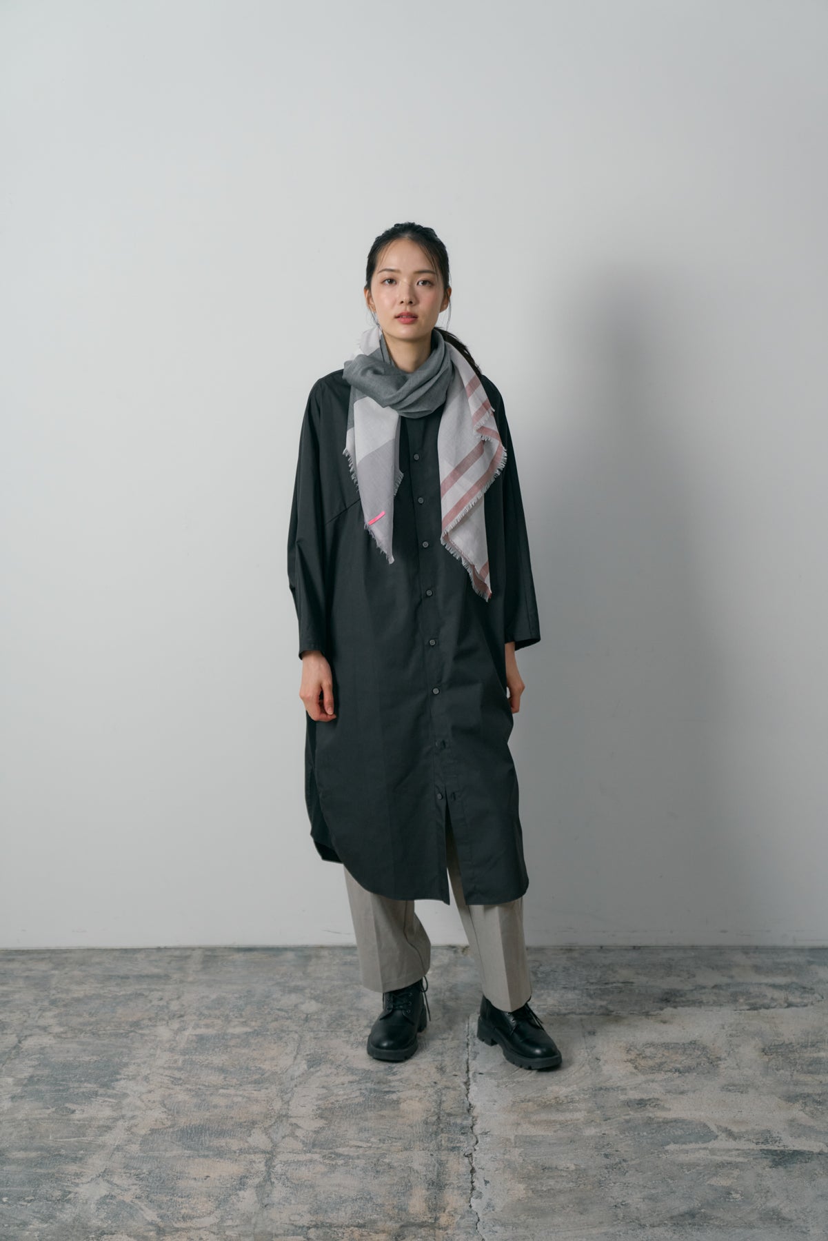 極美品✨ モユル　変形　ロングジレ　羽織り　ストライプ　オシャレ　希少　ブラック OZZON JAPAN / Larme d'Alice 変形ロングスカート