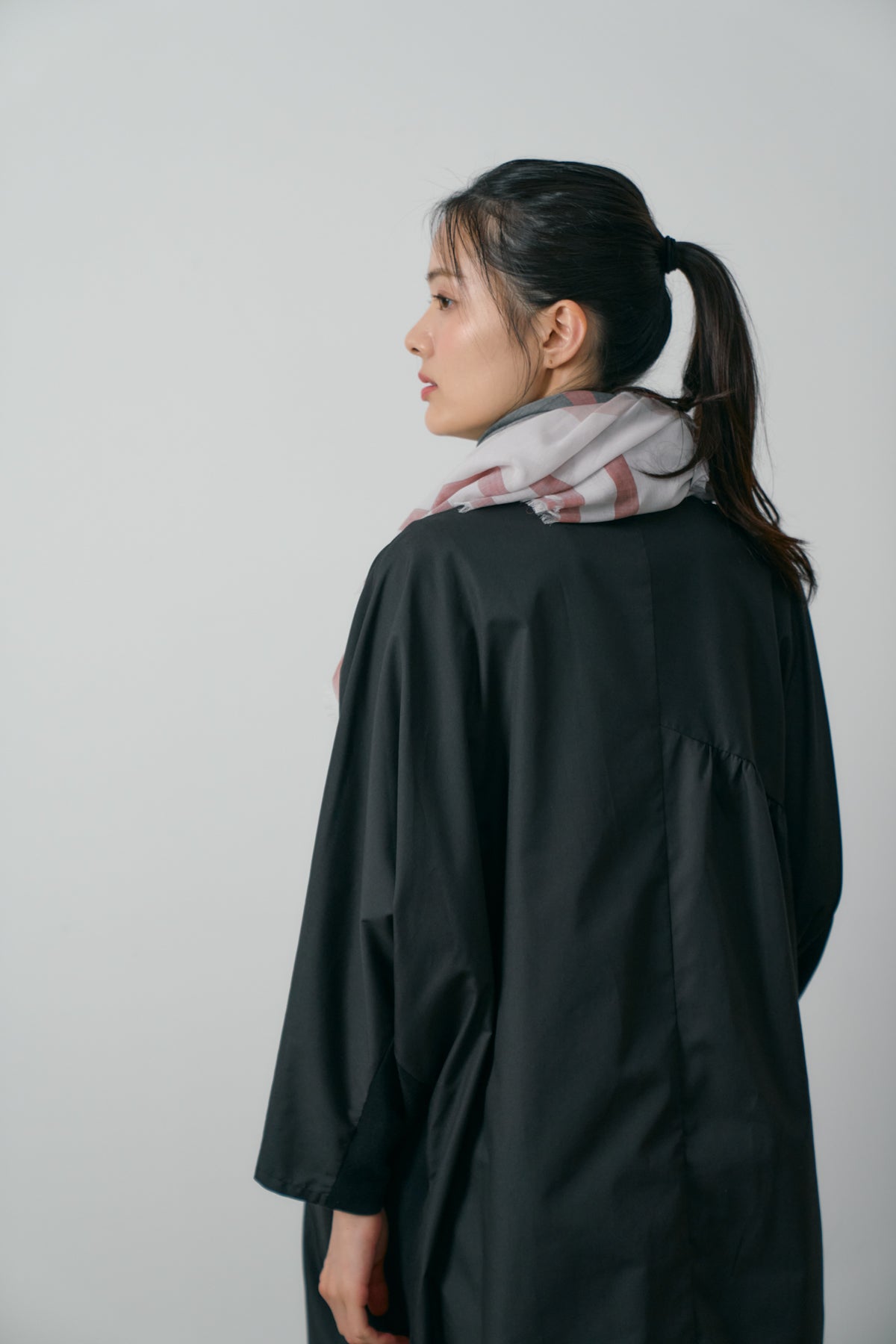 極美品✨ モユル　変形　ロングジレ　羽織り　ストライプ　オシャレ　希少　ブラック 極細コットン播州織ストール Mサイズ col:ブラック(BLK) – POLS