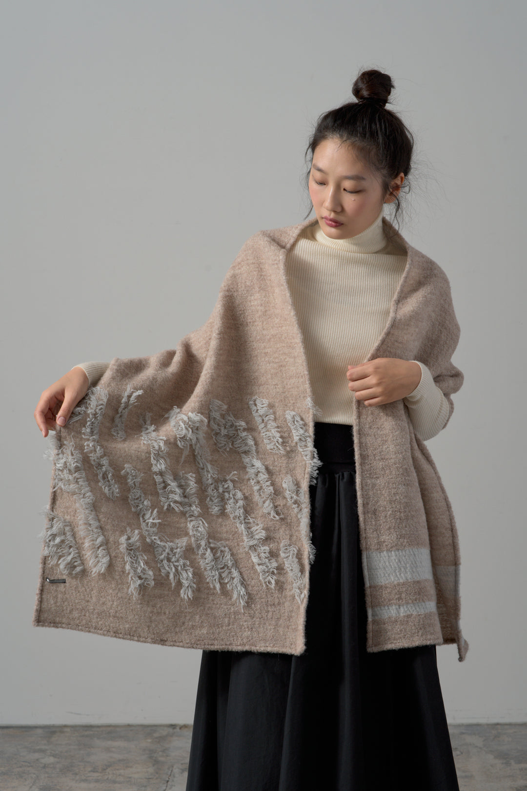 kazumi×CRAHUG×POLSコラボ　ウールカットジャカードストール　col:ベージュ