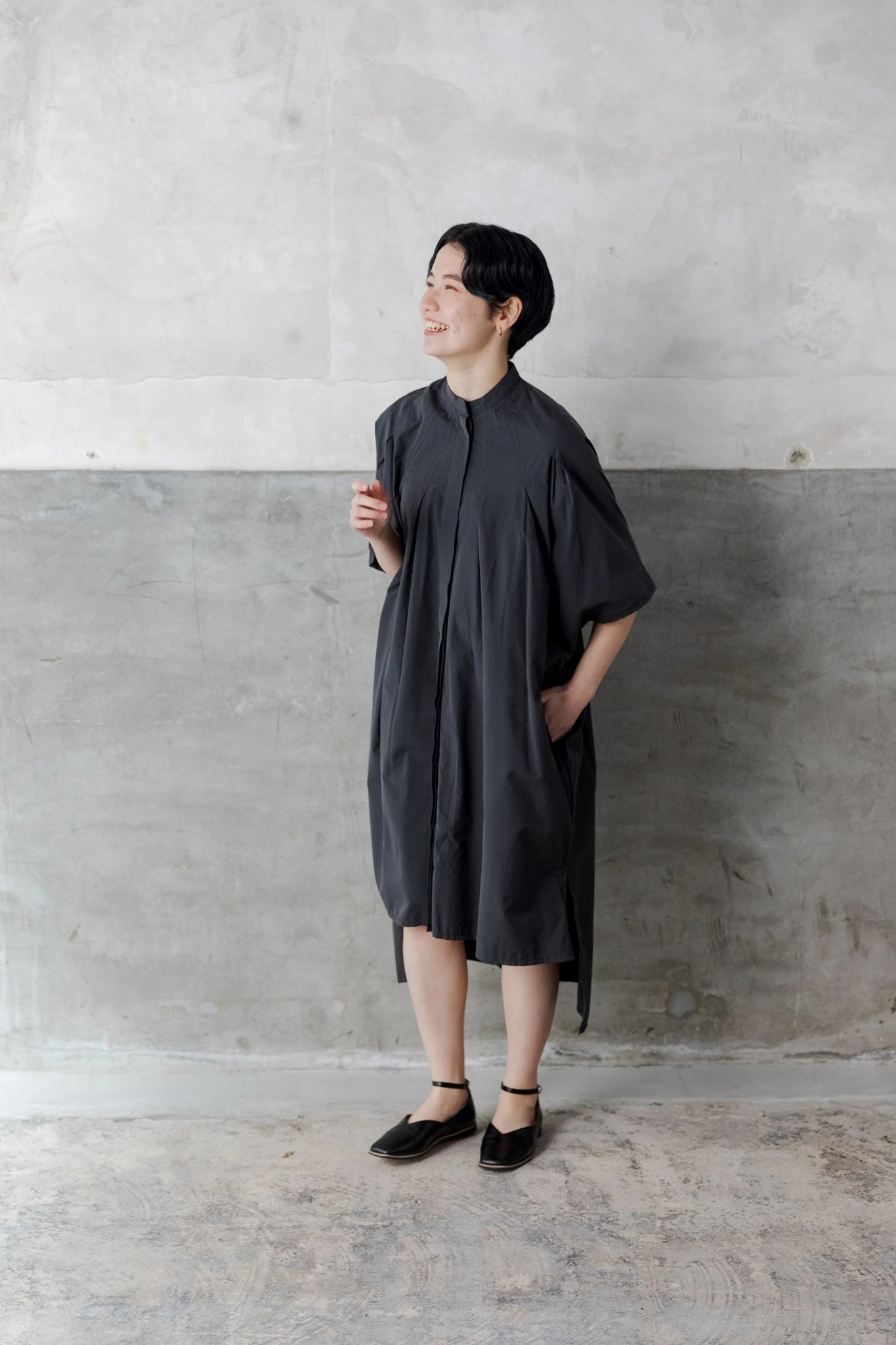 キャピタル　KAPITAL シャツワンピ　薄ジャケット　炭黒　コンチョ SUN- シャツワンピース col:チャコール – POLS