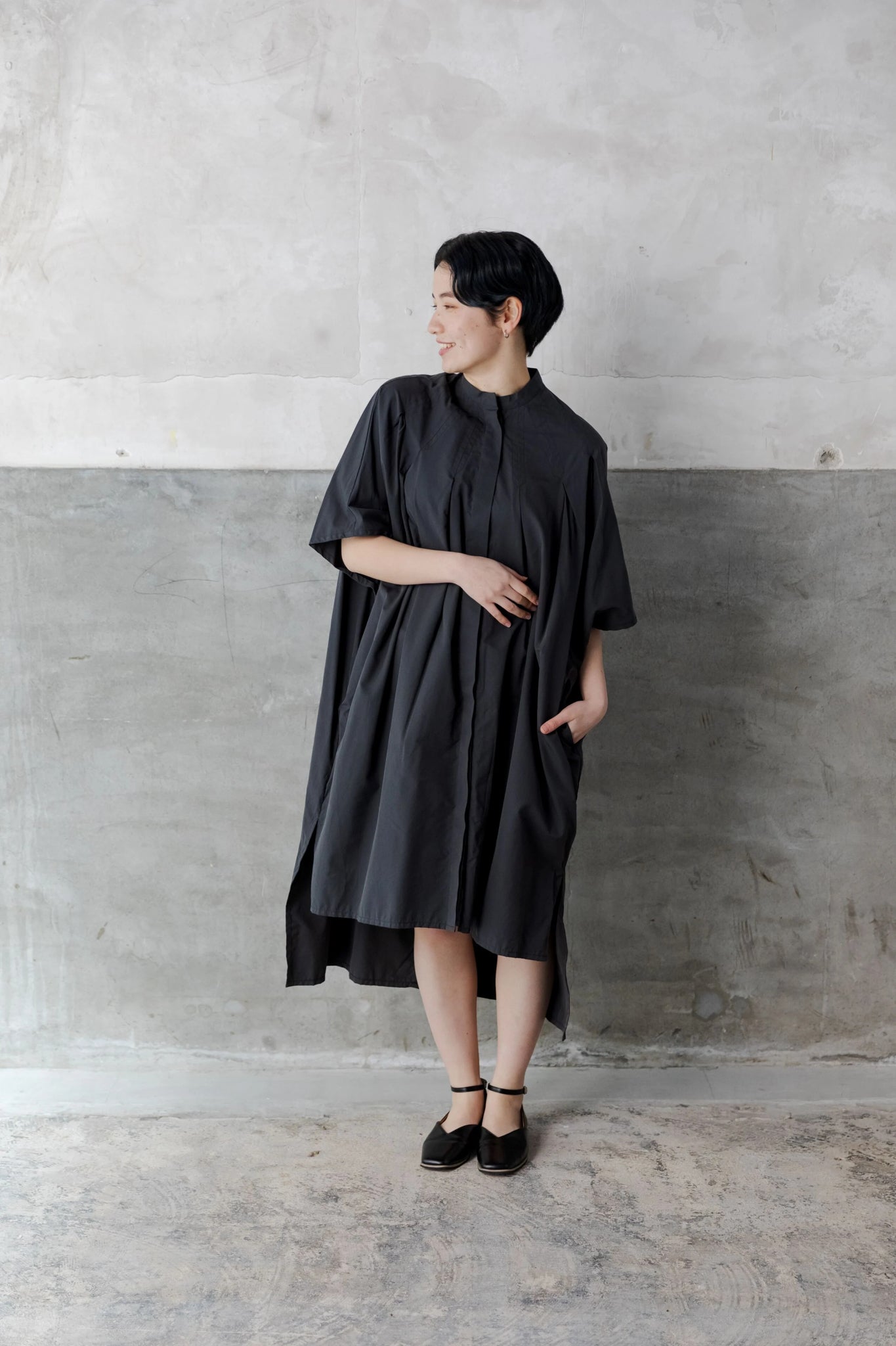 キャピタル　KAPITAL シャツワンピ　薄ジャケット　炭黒　コンチョ キャピタル KAPITAL シャツワンピ 薄ジャケット 炭黒 コンチョ